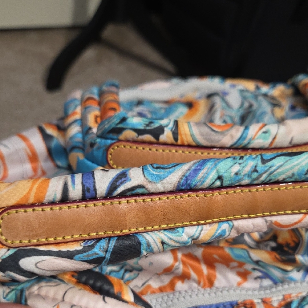 Quilted Floral Tote Bag in Blue and Orange - Picture 16 of 16